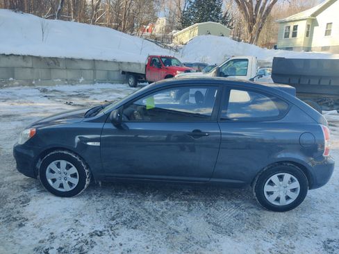 Used 2008 Hyundai Accent GS image 3