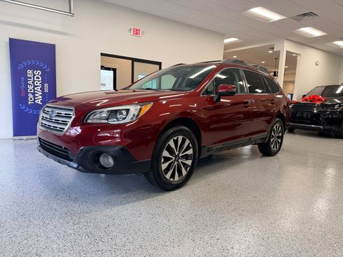 Used 2017 Subaru Outback 2.5i Limited image 4