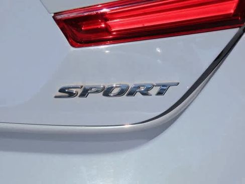 Certified 2022 Honda Accord Sport image 8