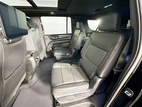 Used 2023 GMC Yukon XL Denali image 22