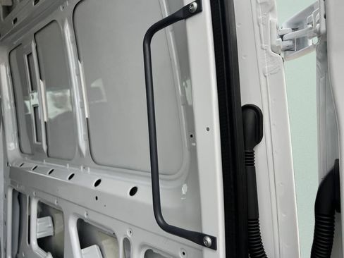 New 2025 Mercedes-Benz Sprinter 2500 image 11