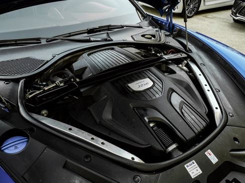 Used 2018 Porsche Panamera 4 AWD/4WD image 53
