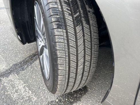 Used 2021 Lexus ES 300h w/ Premium Package image 32