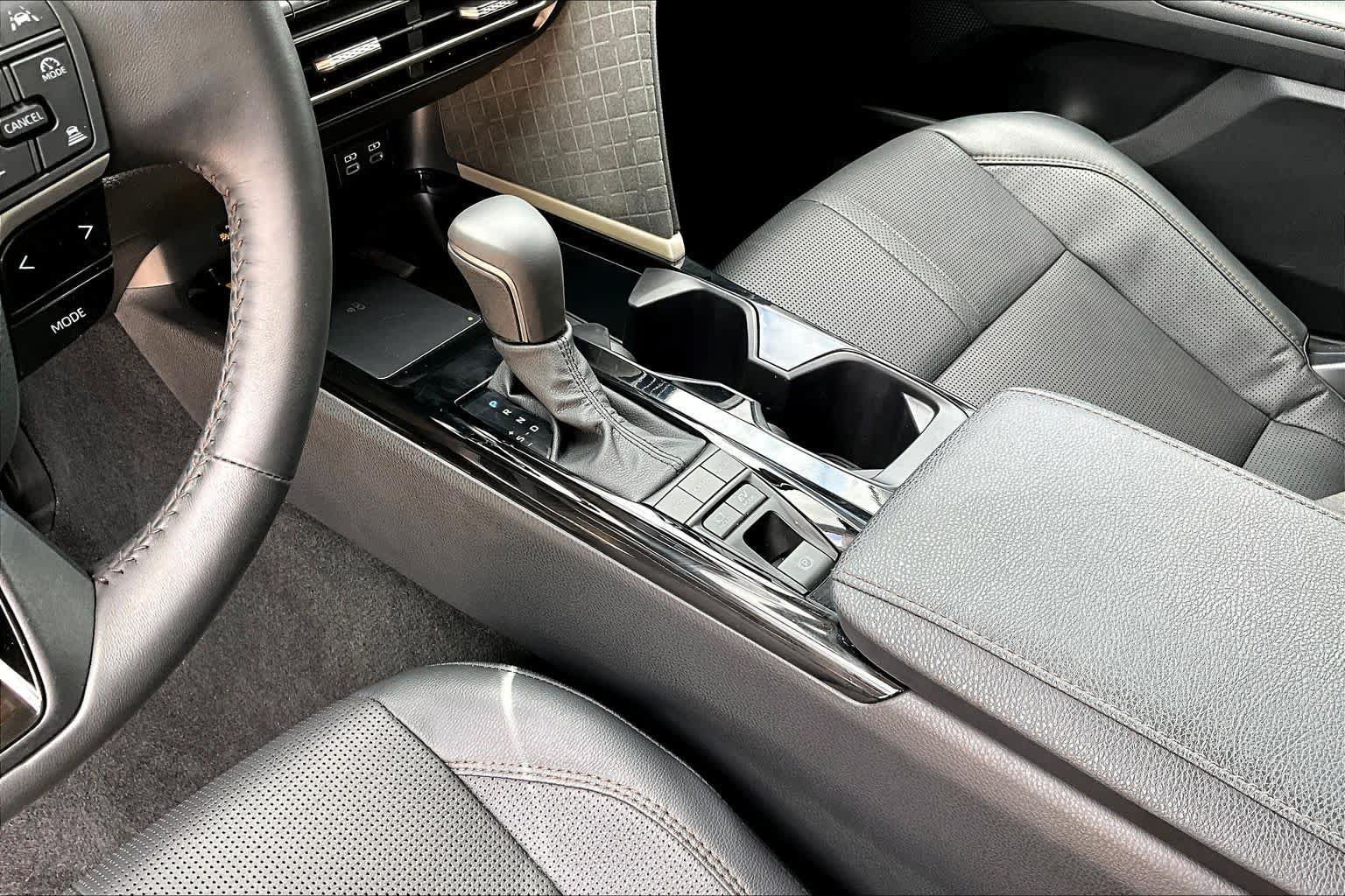 Used 2026 Toyota Camry XLE FWD image 17