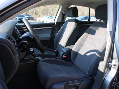 Used 2006 Volkswagen Jetta Value Edition image 24