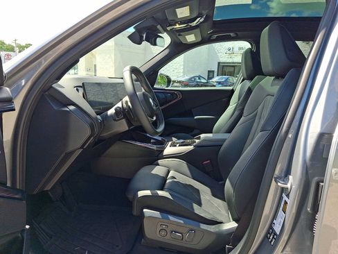 Used 2025 BMW X3 xDrive30i w/ Convenience Package AWD/4WD image 13