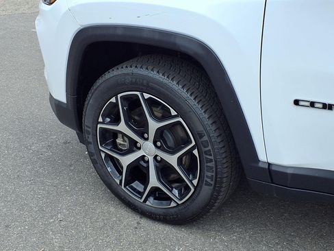 Certified 2024 Jeep Compass Limited AWD/4WD image 24