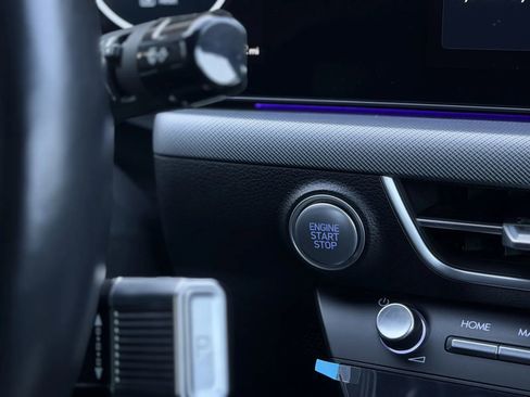 Used 2025 Hyundai Sonata Limited image 31