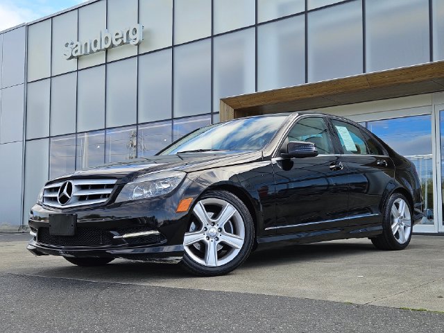 Used 2011 Mercedes-Benz C 300 4MATIC Sedan image 1