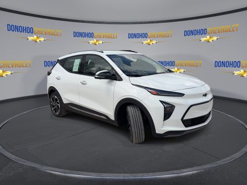 Used 2022 Chevrolet Bolt EUV Premier FWD image 9