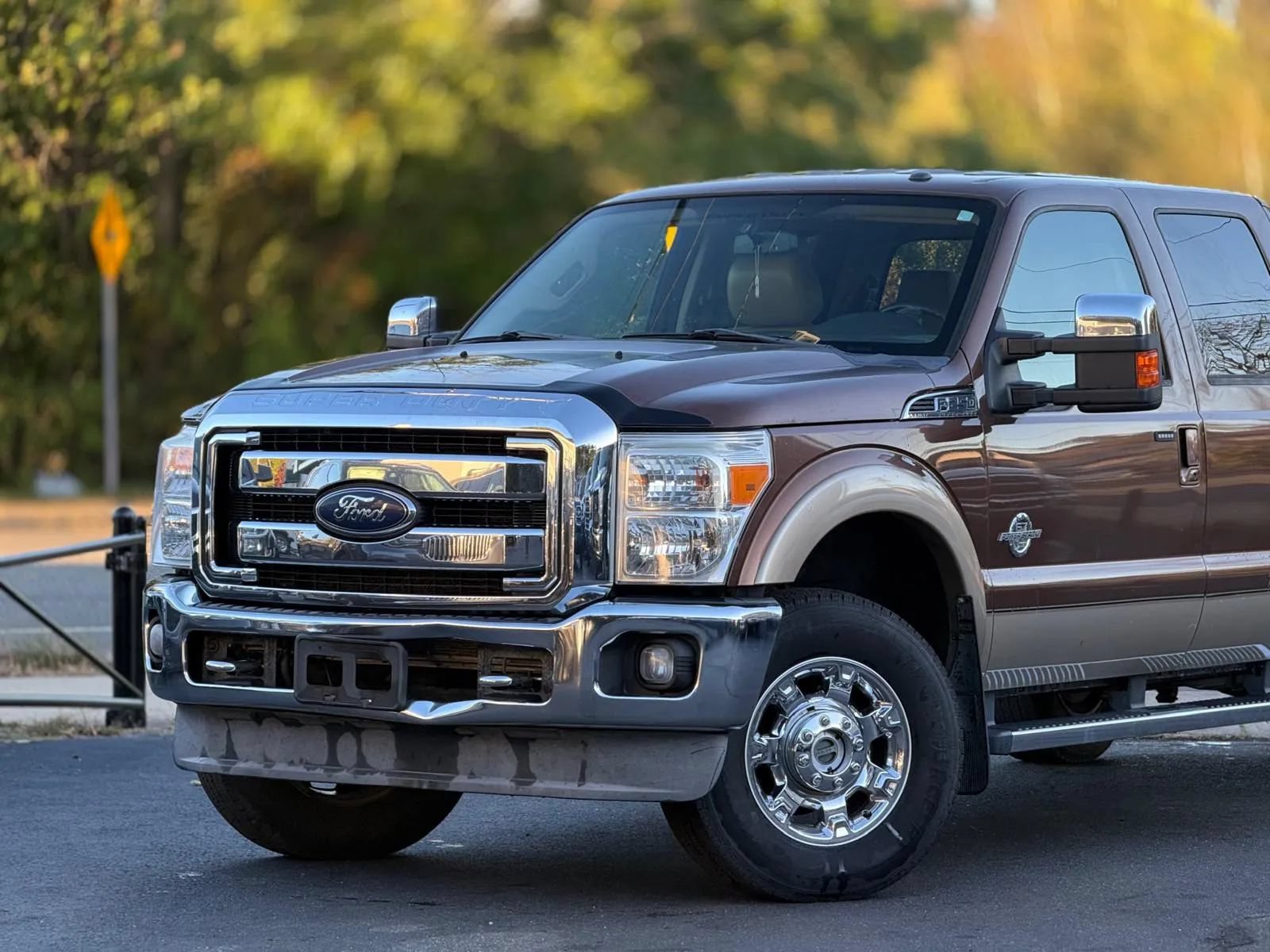 Used 2012 Ford F250 Lariat w/ Chrome Pkg AWD/4WD image 2