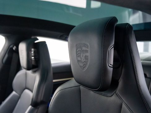 Used 2021 Porsche Taycan Turbo S image 18