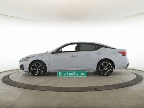Used 2023 Nissan Altima 2.5 SR image 9