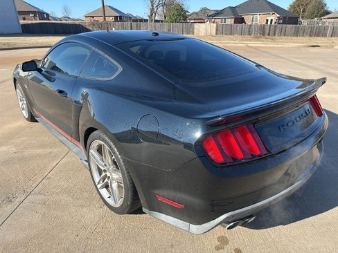 Used 2016 Ford Mustang GT Premium image 2