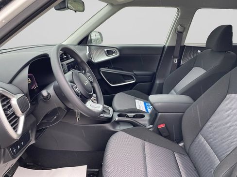 Certified 2024 Kia Soul LX FWD image 21