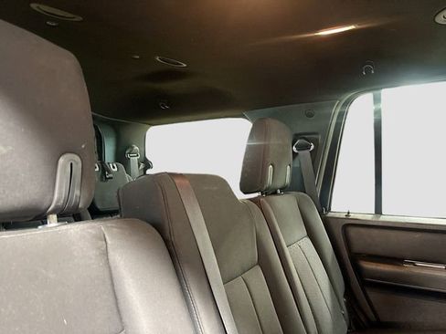 Used 2016 Ford Expedition XLT RWD image 24