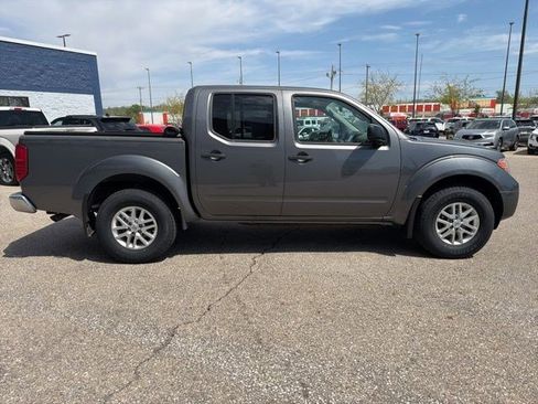 Used 2019 Nissan Frontier SV AWD/4WD image 6