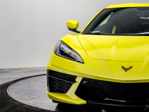 Used 2021 Chevrolet Corvette Stingray Premium Cpe w/ 3LT RWD image 37