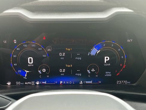 Used 2025 Chevrolet Colorado Trail Boss AWD/4WD image 12