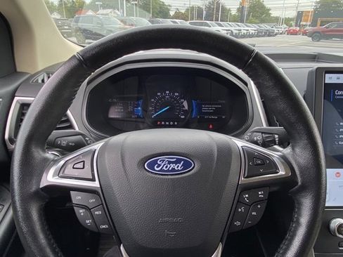 Used 2022 Ford Edge SEL image 15