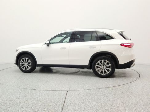 Certified 2026 Mercedes-Benz GLC 300 image 8
