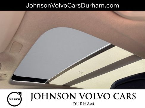 Used 2019 Volvo XC40 T5 Momentum AWD/4WD image 16