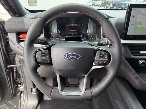 Used 2025 Ford Explorer ST-Line w/ Premium Package RWD image 29