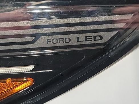 Used 2025 Ford Escape Platinum AWD/4WD image 19