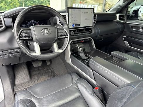 Used 2023 Toyota Tundra Platinum AWD/4WD image 28