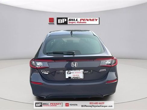 Used 2022 Honda Civic Sport Touring image 4