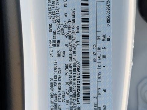 New 2026 Ford F250 Lariat w/ Black Appearance Package image 67