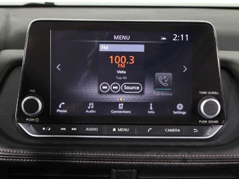 Certified 2025 Nissan Rogue SV image 9