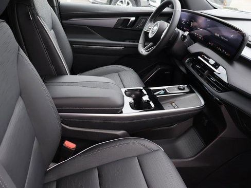 New 2026 Buick Enclave Sport Touring w/ Power Package image 9