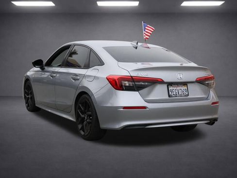 Used 2023 Honda Civic Sport image 6