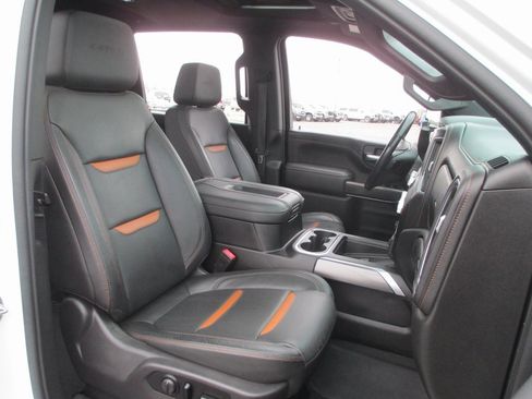 Certified 2021 GMC Sierra 2500 AT4 w/ AT4 Premium Plus Package image 23