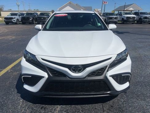 Used 2023 Toyota Camry SE w/ Convenience Package image 2
