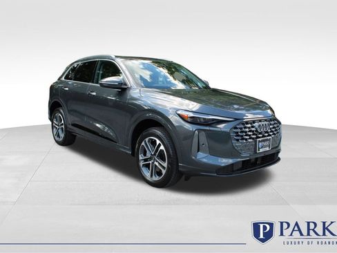 Used 2025 Audi Q5 Premium Plus w/ Premium Plus image 1