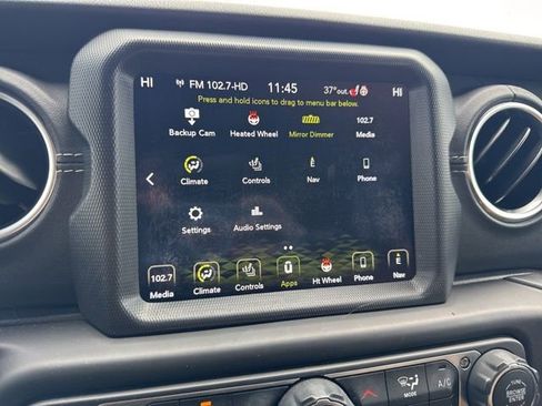 Used 2020 Jeep Wrangler Unlimited Sahara image 24