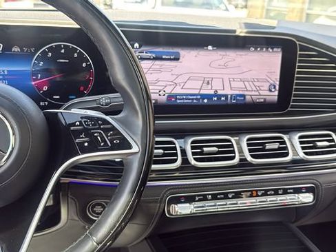 Certified 2024 Mercedes-Benz Maybach GLS 600 4MATIC image 35