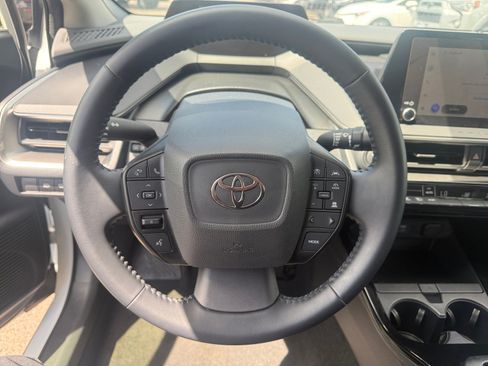 Certified 2026 Toyota Prius LE FWD image 9
