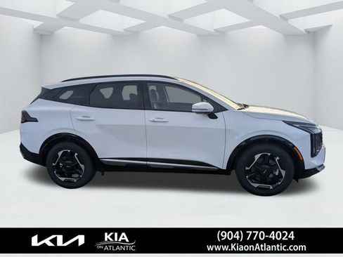 New 2026 Kia Sportage SX FWD image 3