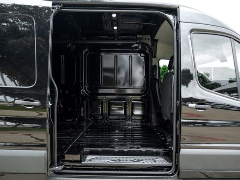 Used 2024 Ford Transit 250 148 Medium Roof RWD image 35