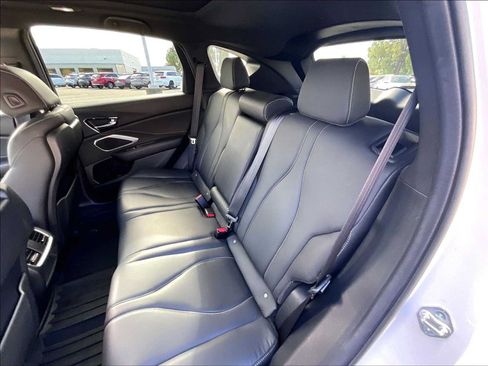 Used 2025 Acura RDX SH-AWD image 28