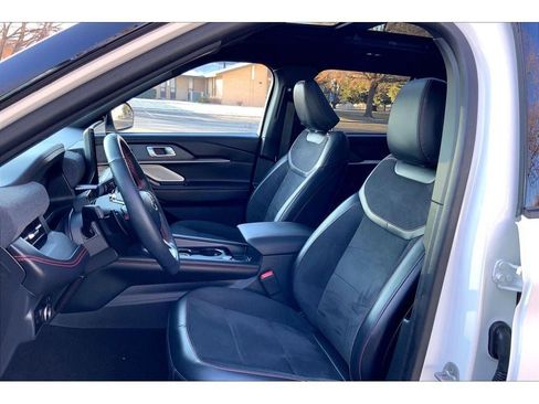 Used 2025 Ford Explorer ST w/ Sun And Sound Package image 27