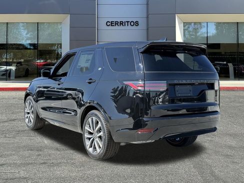 New 2025 Land Rover Discovery Dynamic SE image 7