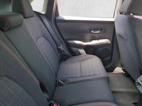 Used 2025 Honda HR-V Sport image 18