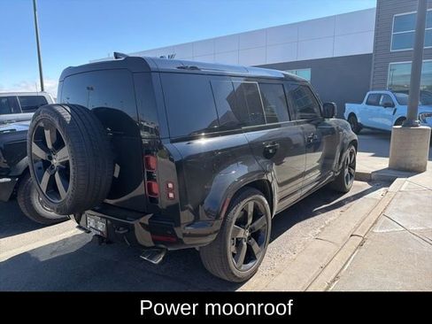 Used 2025 Land Rover Defender 110 X-Dynamic SE AWD/4WD image 4