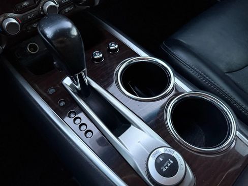 Used 2014 Nissan Pathfinder Platinum w/ Platinum Premium Package image 38