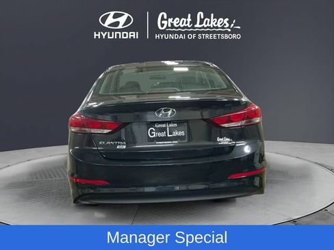 Used 2018 Hyundai Elantra SE FWD image 4