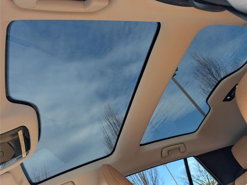 Certified 2025 Lexus RZ 450e image 19